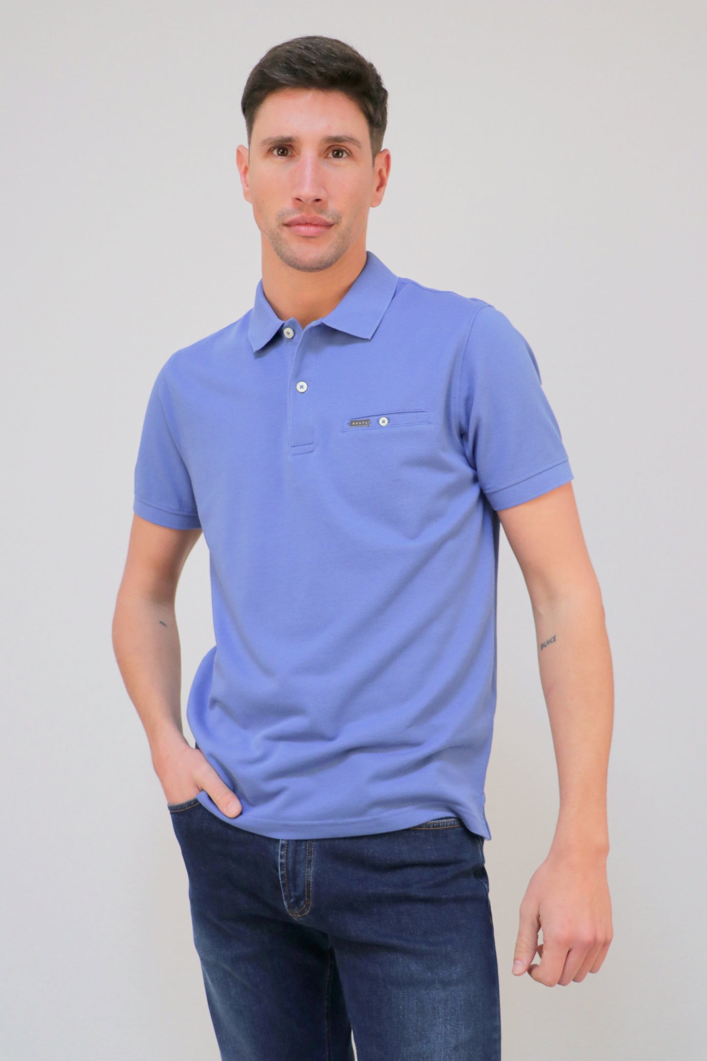 Polo Piqué com Bolso Interior