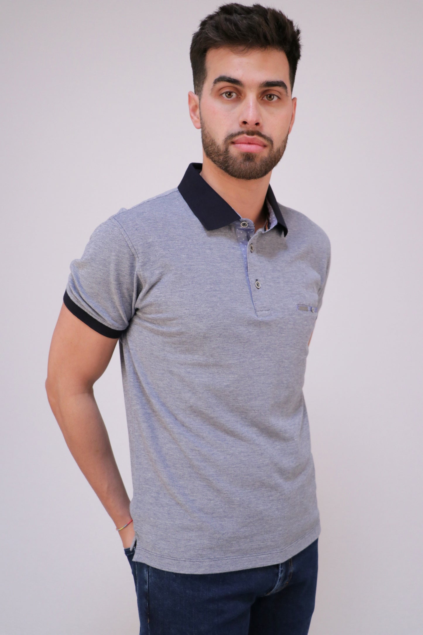 Polo Piqué Vanizado Com Colarinho E Bolso Interior