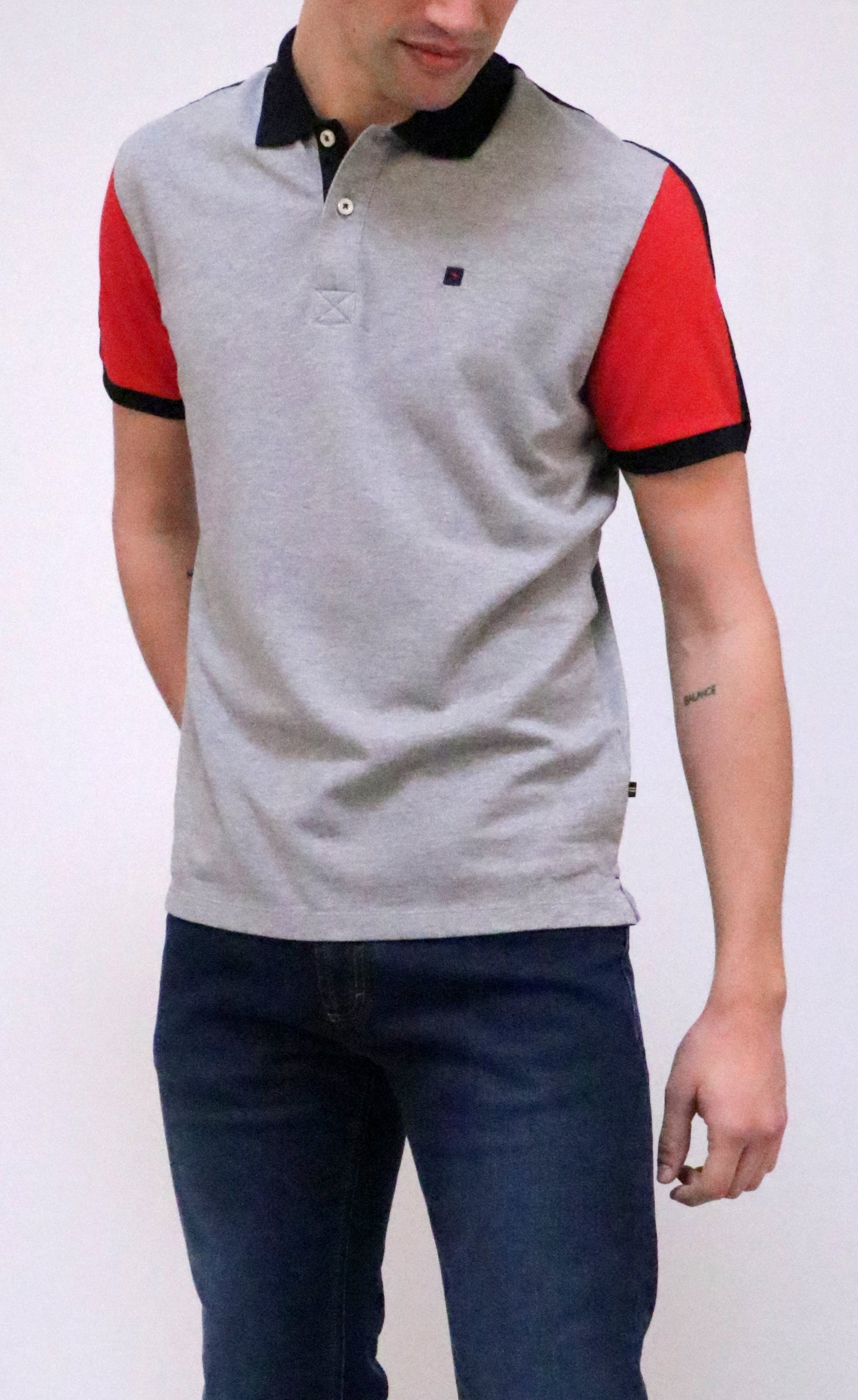 Polo Piqué com Mangas em Contraste e Tecido nos Ombros